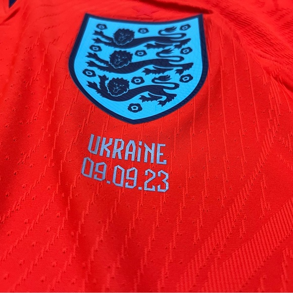 England Away Authentic DRIFIT ADV Jersey EURO 2023/2024 Qualifier Nike BNWT M - Picture 3 of 9